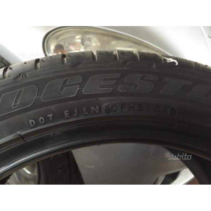 Gomme 245/45/19