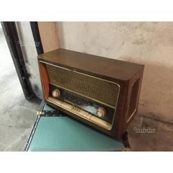 Radio d' epoca Grundig