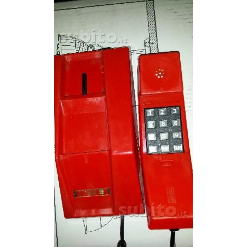 Telefono rosso